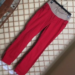 🐾🐾 OLD NAVY MATERNITY, SIZE 6 Low Rise red jeans